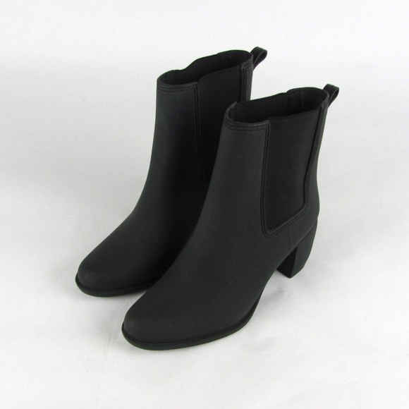 Jeffrey Campbell Shoes - JEFFREY CAMPBELL Black Rubber Short Rain Boots 8